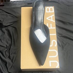 JustFab Sleek Black Pointed Heels